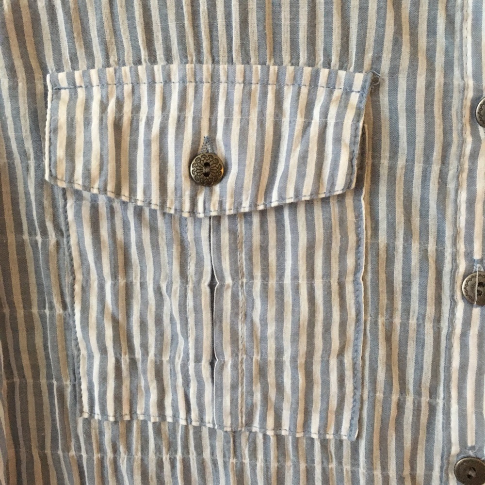Button down shirt - Picture 3 of 7
